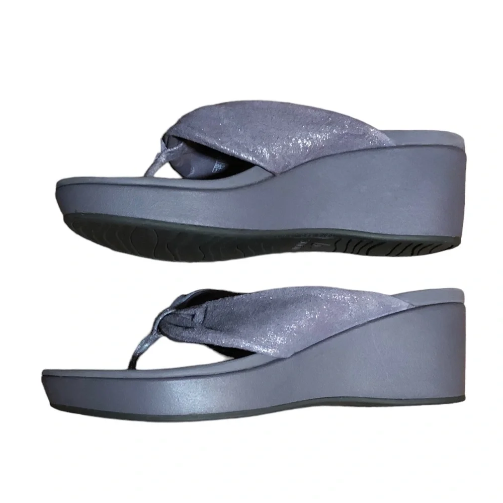 VIONIC Lilac Purple Arabella Wedge Thong Sandal